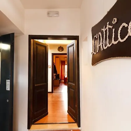 Attico Oda ve Kahvaltı Reggio di Calabria